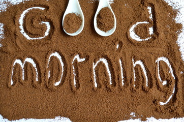 Надпись на молотом кофе "Доброе утро"