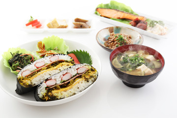 おいしそうな和風定食