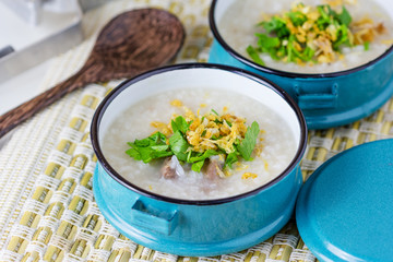 Rice congee mixed with meat