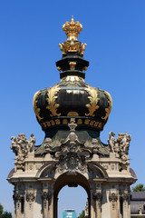 Fototapeta premium Crown at gate Kronentor at palace Zwinger, Dresden