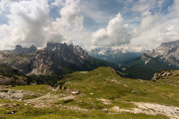Fototapeta na wymiar Drei Zinnen Nature Park in Dolomites