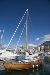 Marbella vista desde su puerto deportivo, Málaga