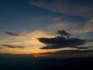 dolomiti mountain runrise