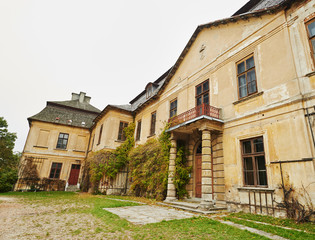 Fototapeta na wymiar Pałac Zamojskich w Michalowie