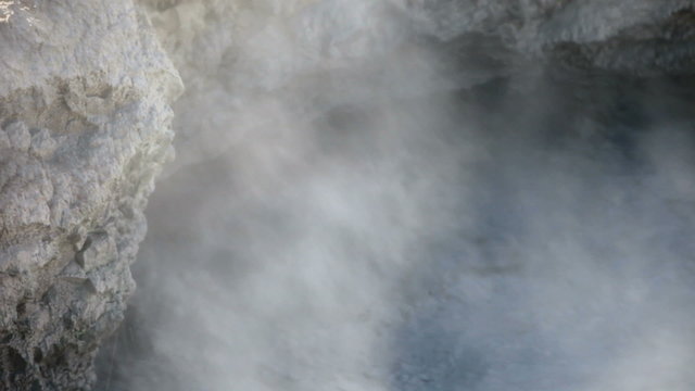 Yellowstone Dragon Mouth close P HD 2339
