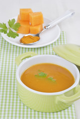 Crema de calabaza, comida vegetariana, sopa, olla