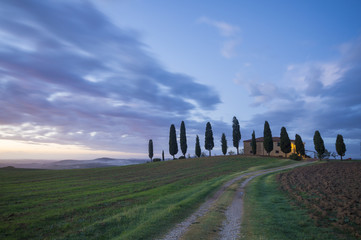 country road leading to an agriturismo in Tuscany