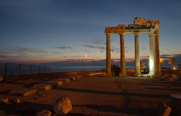Fototapeta premium Side,Turkey - Ruins of The Temple of Apollo at ancient Mediterranean coast city 28 SEP 201