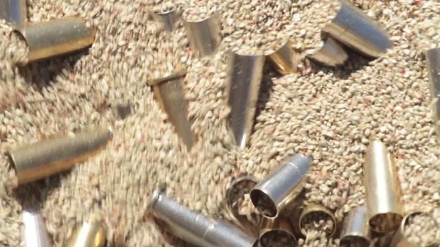 Bullet pistol cartridge brass cleaning P HD 8317