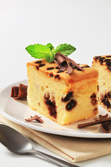 sponge cake with chocolate chips