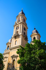 Fototapeta na wymiar Roman Church in Oradea.