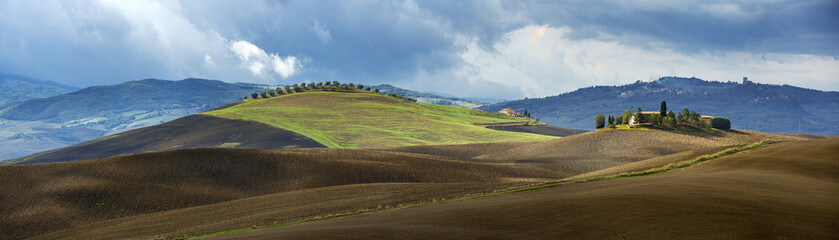 Fototapeta na wymiar clouds morning in autumn in Tuscany in Italy