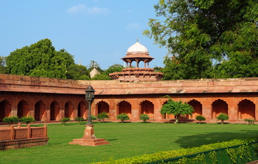 Fototapeta na wymiar jardin du Taj Mahal