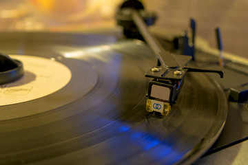 Vinyl record player