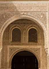 Fototapeta na wymiar Les splendeurs de l'Alhambra à Grenade en Andalousie