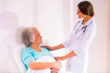 Obraz premium Old woman