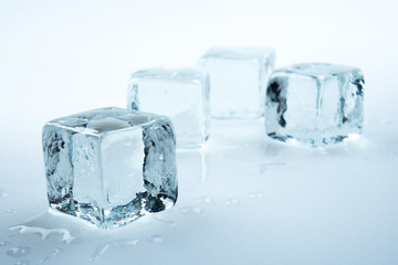 Ice cube block
