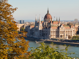 Fototapeta premium View of Danube River and Hungarian Parliament Building, Budapest, Hungary