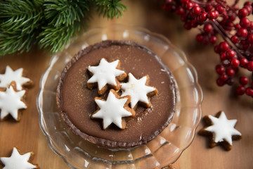 Schokoladen Tartelette mit Zimtsternen 