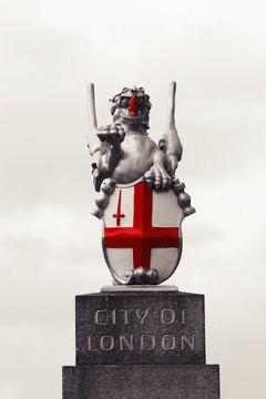 City of London Griffin, Symbol