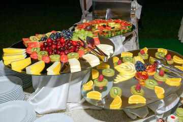 Buffet di dolci e frutta