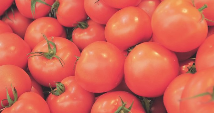 Tomates au march&eacute;