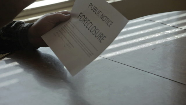 Foreclosure notice man table P HD 8894