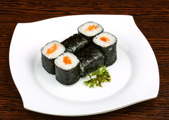 Salmon roll