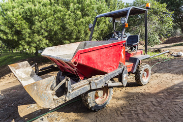 Maquina excavadora bulldozer