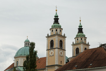Fototapeta na wymiar church in Ljubljana, Slovenia 
