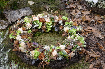 Herbstkranz mit Rosen