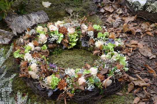 Herbstkranz mit Rosen