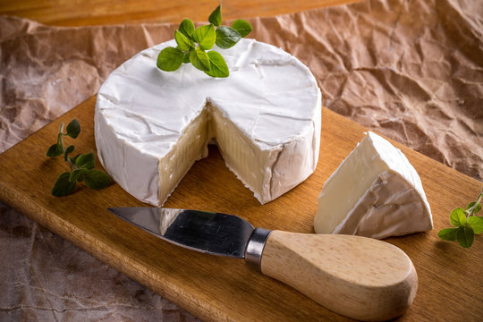 French camembert pieces