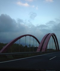 Brücke mit Autobahn