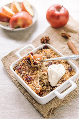 Apple crumbles