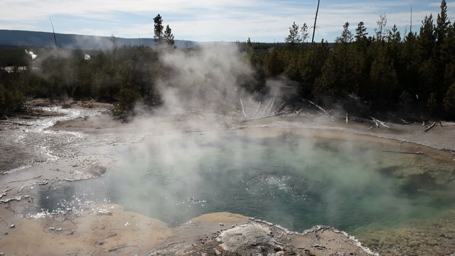Yellowstone Norris hot pool P HD 2492