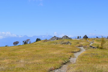 Obraz premium 牛伏山山頂（人あり）