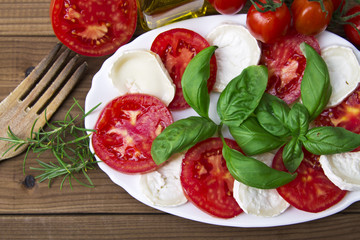 goat cheese with basil and tomatoes