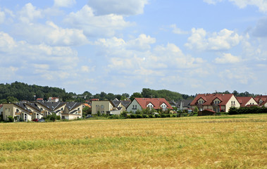 Obraz premium Beautiful summer landscape of suburb Prague.