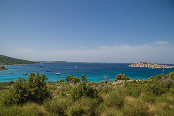 Fototapeta premium Dalmatien, Kroatien Primosten, Traumstrand