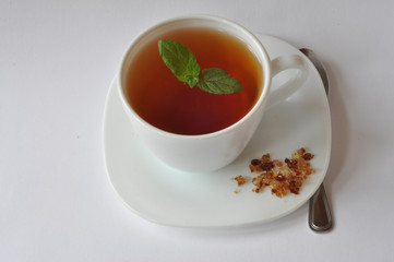tea with mint and sugar