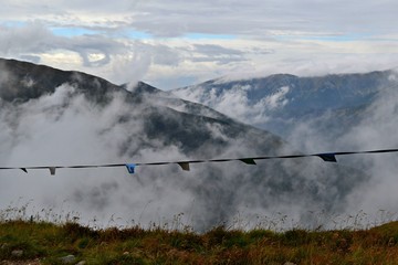 Mgły w dolinie, widok z Kasprowego  Wierchu, Tatry Polskie