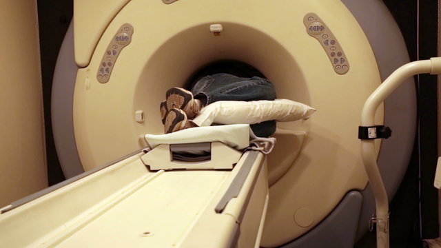 Hospital ER emergency MRI image scan man P HD 1476