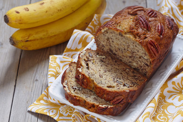Banana bread with pecan
