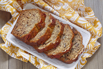 Banana bread with pecan