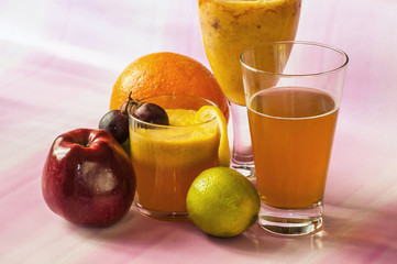 Fresh juice and fruit