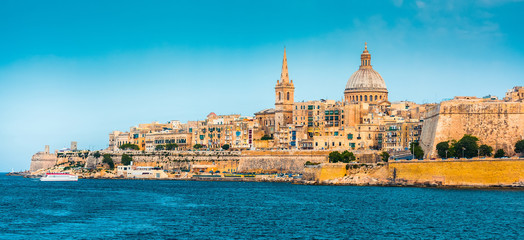 Naklejka premium View of Marsamxett Harbour and Valletta