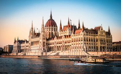 Obraz premium National Hungarian Parliament