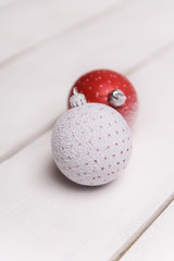 Frosty Christmas Balls