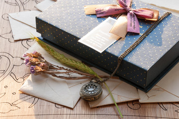 Composition of objects on a table